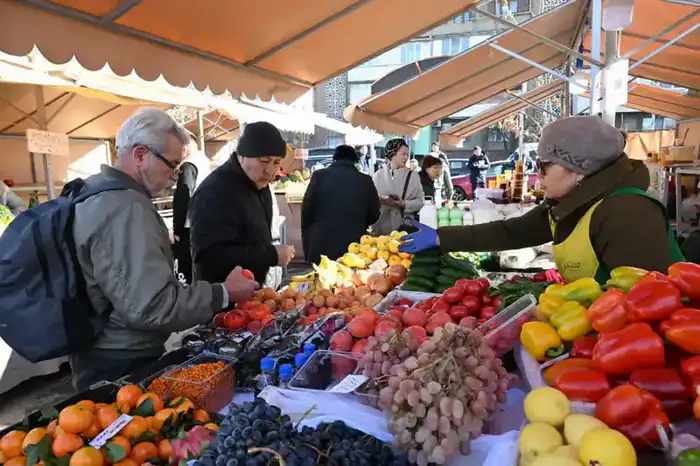 Ярмарки выходного дня в Ауэзовском и Бостандыкском районах переходят на трёхдневный формат работы (2)