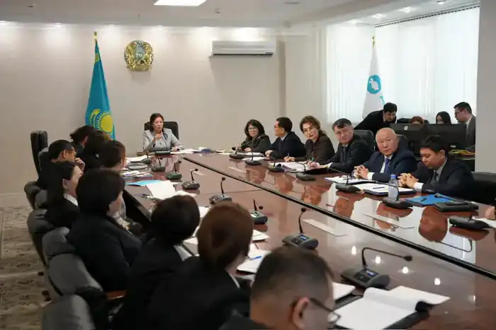 Совещание вице-министра юстиции Ботагоз Жакселековой: обсуждение работы в сфере интеллектуальной собственности и приоритетов на 2026 год Астане