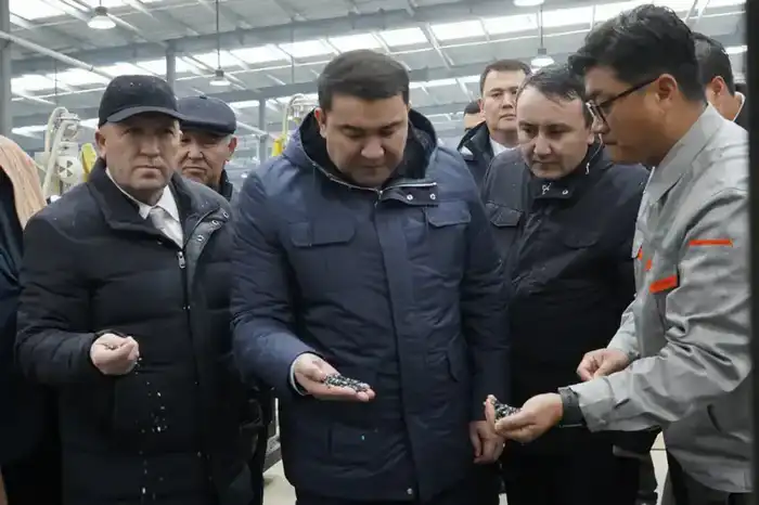 В ТУРКЕСТАНСКОЙ ОБЛАСТИ ЗАПУЩЕНО ПРЕДПРИЯТИЕ ПО ПРОИЗВОДСТВУ УСТРОЙСТВ КАПЕЛЬНОГО ОРОШЕНИЯ И ЛЕНТ ДЛЯ ПОЛИВА (4)