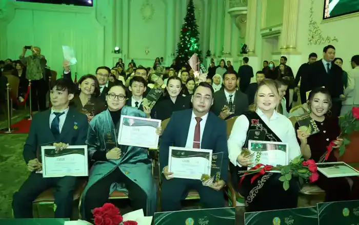 «Жас тұлпар – 2025»: награждены лучшие из молодежи Мангистау (5)