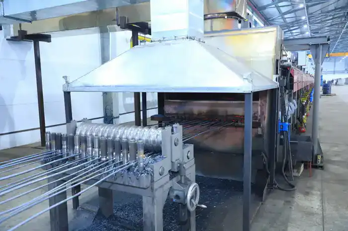 От проволоки до бытовой химии: обрабатывающая промышленность Карагандинской области выросла на 6,2% за 10 месяцев (4)