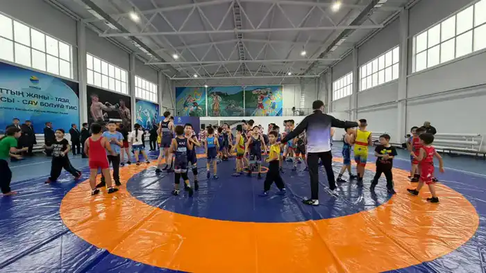 Еще один долгострой завершен: введен в эксплуатацию физкультурно-оздоровительный комплекс в селе Красный Яр (7)