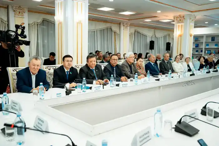 В Астане подведены итоги года Казахстанского Союза писателей (2)