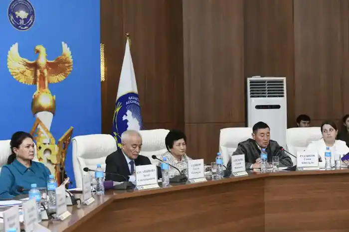 В столичном Доме дружбы прошла расширенная встреча, посвящённая Дню Независимости и 30-летию АНК (4)