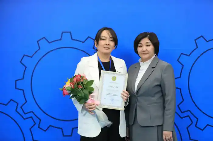 Актюбинцев наградили за вклад в развитие региона и профессионального образования (8)