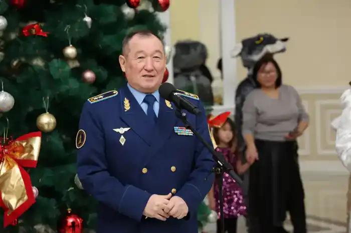 В Астане министр обороны дал старт новогодним мероприятиям (2)