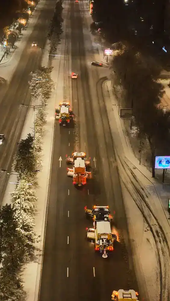 Снегопад в Алматы: коммунальщики на фронте зимы! Астане