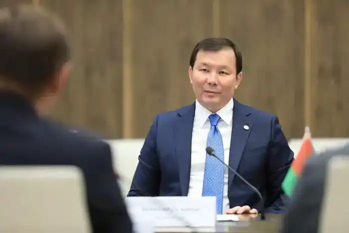 Развитие торговых отношений между Казахстаном и Беларусью: встреча акима Актюбинской области с послом Беларуси Астане
