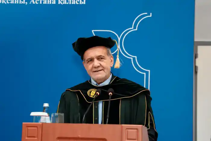 Президент Ирана посетил Центр сердца в Казахстане Астане