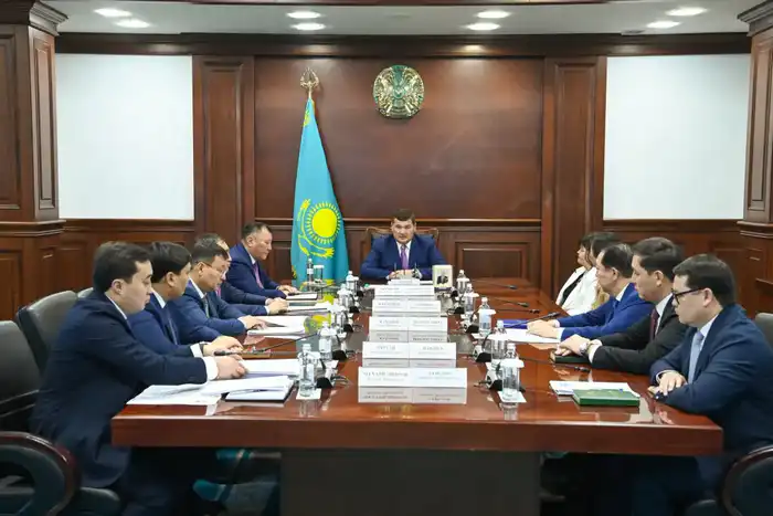 Встреча главы региона с Айгерим Алтынбек: влияние на развитие культурной сферы и молодежь Астане