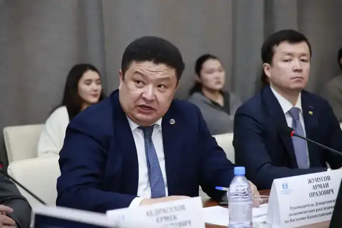 В Усть-Каменогорске состоялся круглый стол о роли граждан и государства в укреплении идеологии «Закона и порядка» (4)