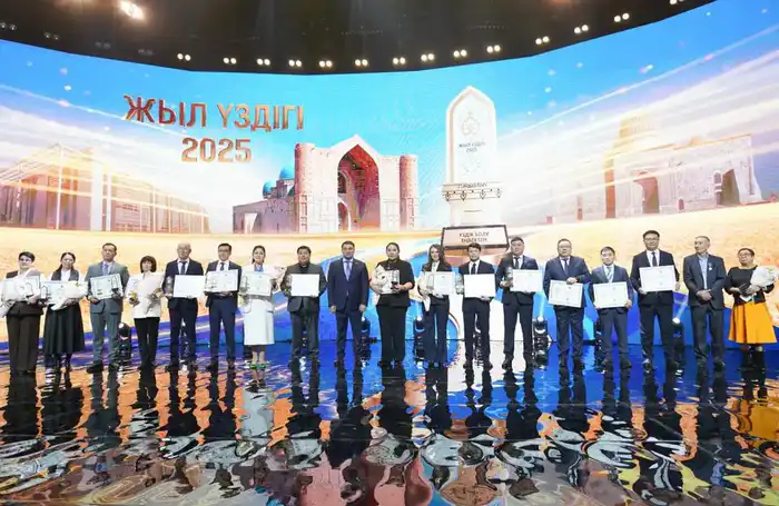 В ТУРКЕСТАНСКОЙ ОБЛАСТИ НАГРАЖДЕНЫ ЛУЧШИЕ РАБОТНИКИ ГОДА (3)