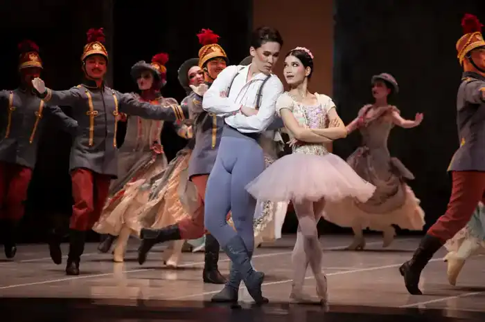 Казахстанская «Коппелия» покорила сцену Королевского оперного театра Маската (4)