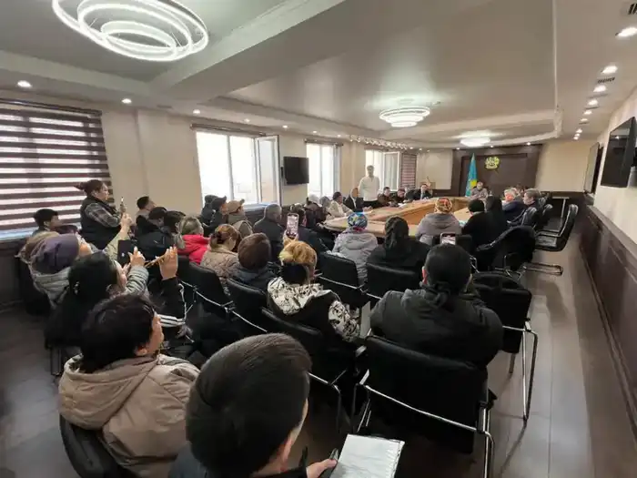 Строительство новой дороги: жители Алатауского района требуют справедливости за потерянные участки Астане