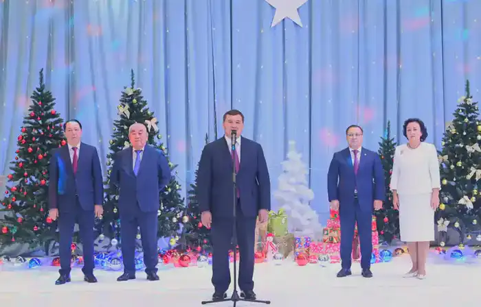 В Кызылорде прошел детский новогодний праздник с участием около 200 детей Астане