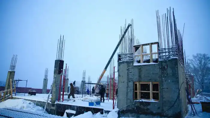 Аким ВКО проверил ход реконструкции железнодорожного вокзала «Өскемен-1» (2)