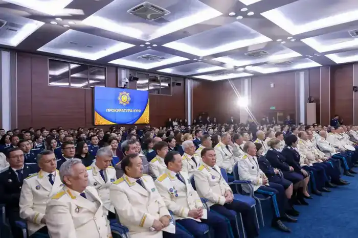 Генеральный прокурор отметил важность работы прокуратуры на торжественном мероприятии Астане