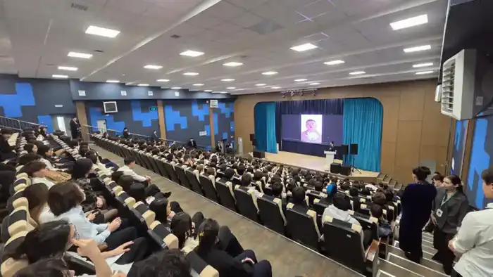 Школьники узнали о цифровой безопасности: как защитить себя от мошенников в интернете Астане