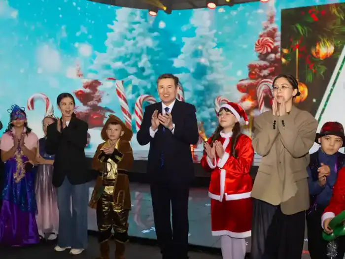 В ВКО прошли праздничные ёлки от имени Президента страны и акима области (2)