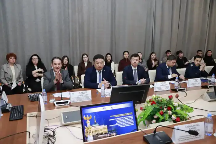 В Усть-Каменогорске состоялся круглый стол о роли граждан и государства в укреплении идеологии «Закона и порядка» (3)