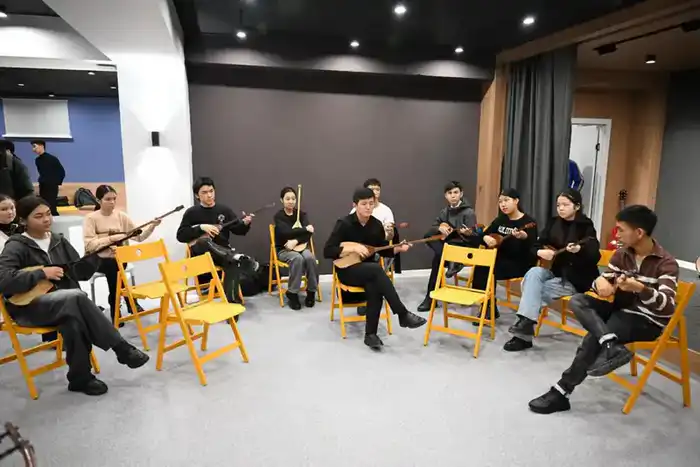 Аким Алматы сообщил о развитии социальной инфраструктуры и расширении возможностей для молодежи Астане