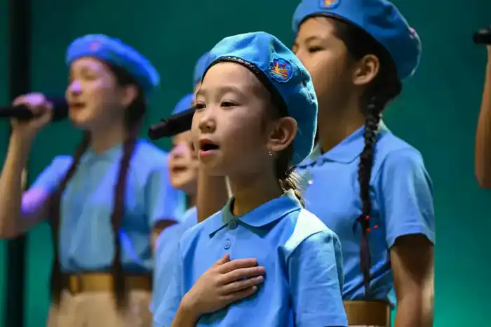 Финал фестиваля военно-патриотической песни «Жас сарбаз» собрал более ста исполнителей в Астане Астане