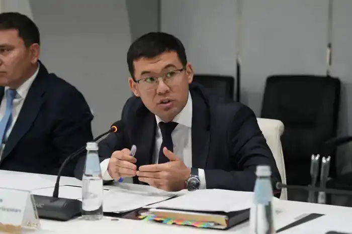 Внедрение водосберегающих технологий и охрану водных объектов обсудили на заседании Общественного совета Министерства водных ресурсов и ирригации (2)