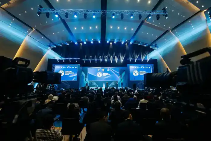 В Астане подвели итоги Года рабочих профессий (2)