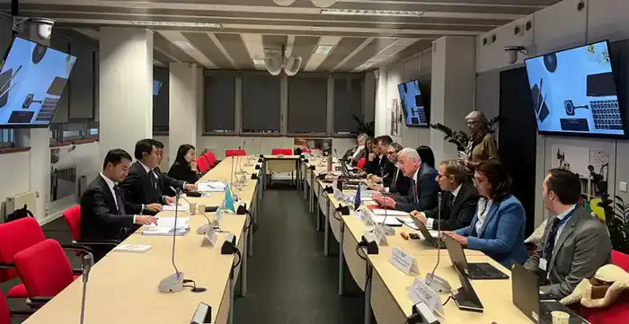 Казахстан и Европейский союз официально открыли переговоры по соглашению об упрощённом визовом режиме (6)