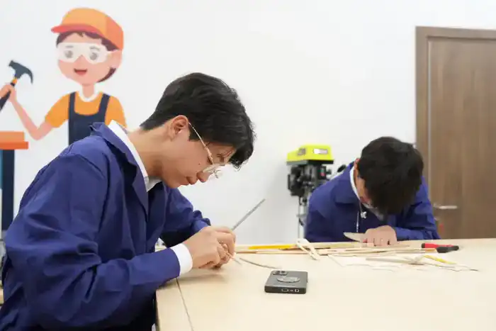 Ералы Тогжанов продолжил знакомство с новыми объектами (4)