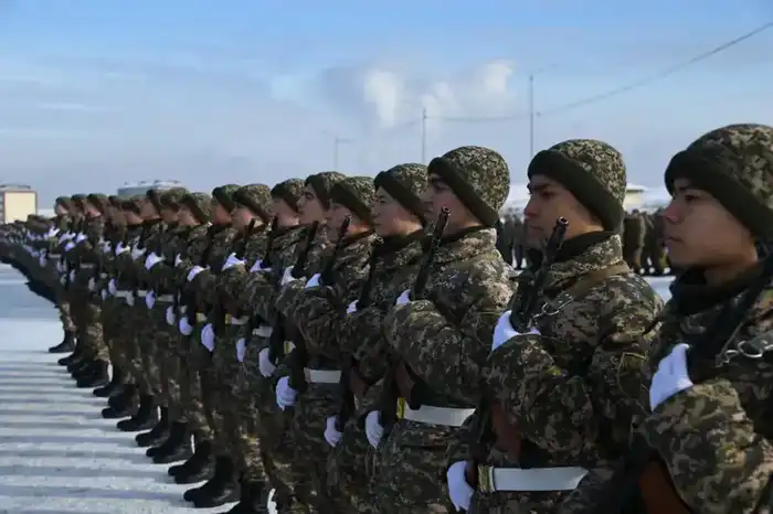 Шестьсот солдат в Конаевском и Усть-Каменогорском гарнизонах привели к Военной присяге Астане