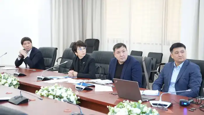 Лес под защитой: Казахстан запускает новую систему маркирования древесины Астане