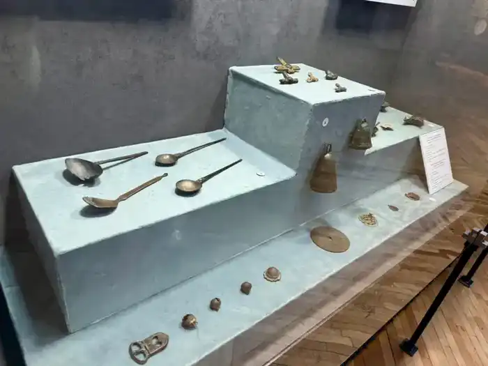 Металлические тайны степи: что скрывают артефакты? Астане