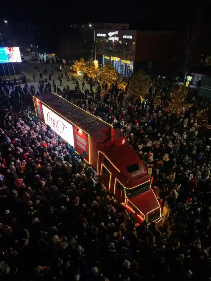 Новогодний караван Coca-Cola в Конаеве 24 декабря Астане