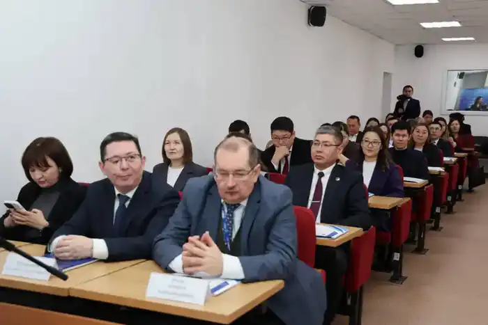 В Академии правосудия запущен интенсивный правовой тренинг для кандидатов в судьи (3)