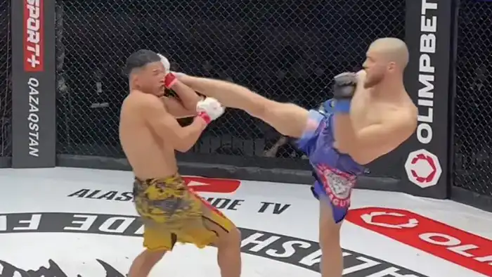 Казахстанский боец Асылжан Таскет нокаутирует россиянина Алексея Мешкова за 11 секунд на Alash Pride 115 Астане