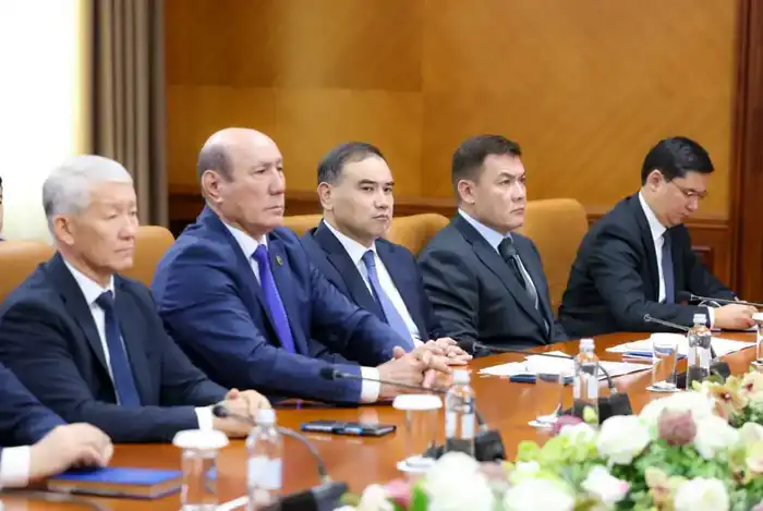 АППАРАТНОЕ СОВЕЩАНИЕ В ШЫМКЕНТЕ: РАССМОТРЕНЫ АКТУАЛЬНЫЕ ВОПРОСЫ (4)