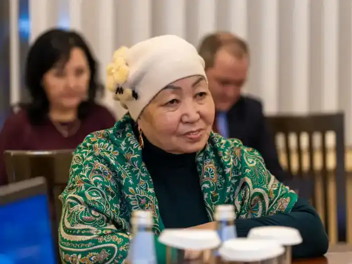 Аким ВКО провел приём граждан по личным вопросам (6)