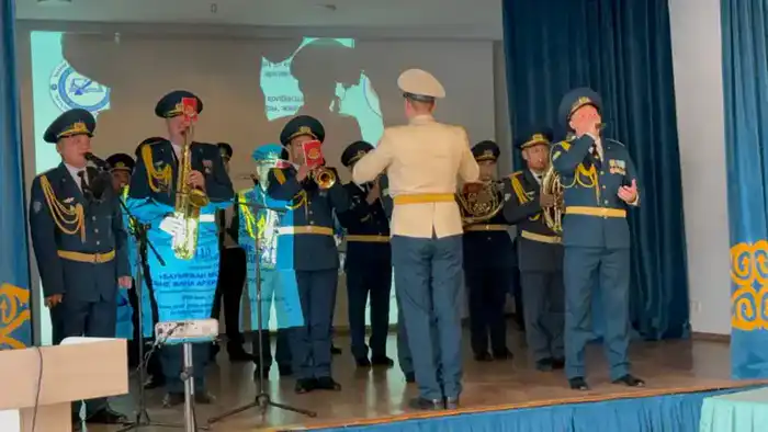 В Алматы представили подлинные документы, связанные с жизнью и деятельностью Бауыржана Момышулы (3)