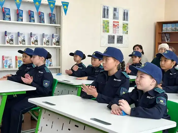 В одной из школ Каркаралинского района открылся класс «Жас сақшы» (4)