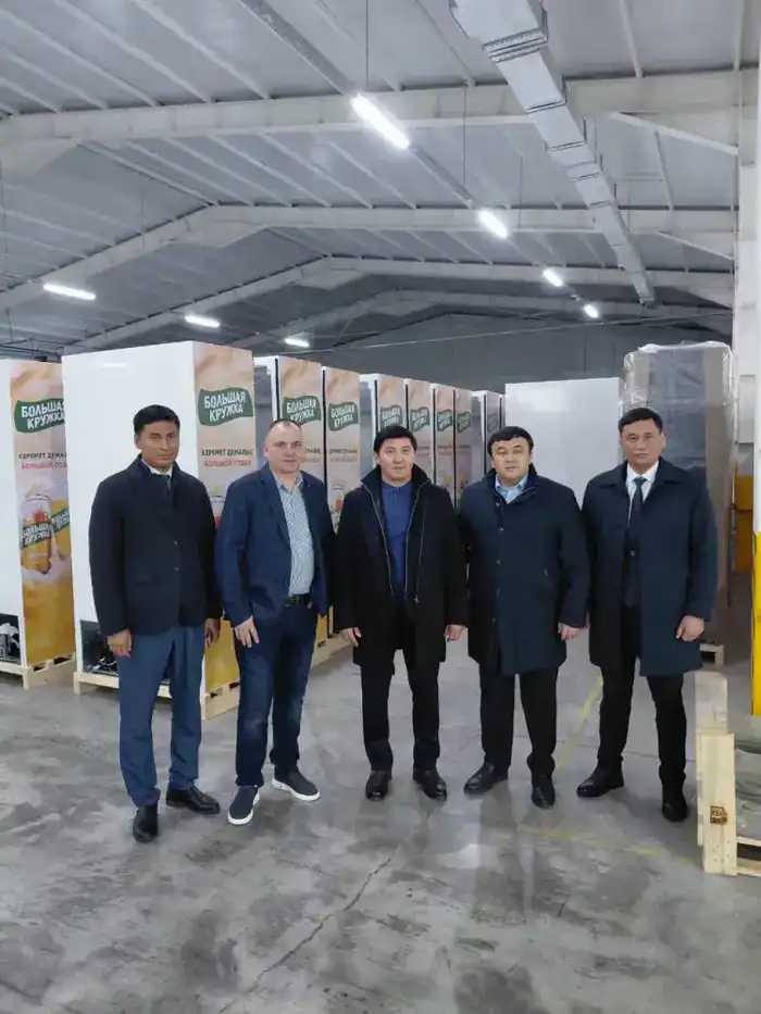 Вице-министр торговли и интеграции РК Айдар Абилдабеков посетил предприятия Туркестанской области и провёл встречу с населением и представителями бизнеса (3)