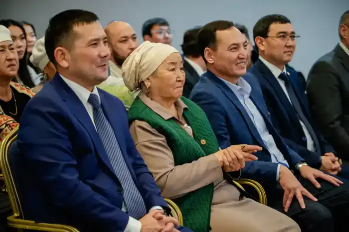 «Бостандық жырының бозжорғасы»: в Астане награждены победители республиканского конкурса поэтов-писателей (8)