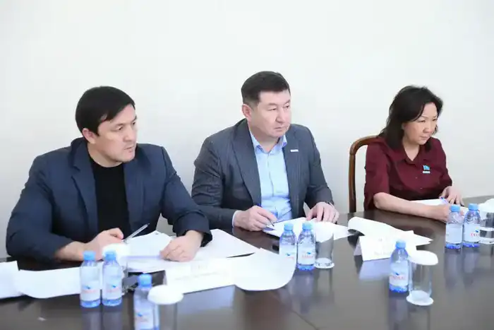 Аким области провел прием граждан (3)