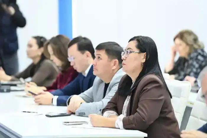 В Кызылординской области доля дорог в хорошем состоянии составляет 95% (6)