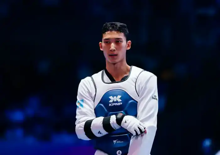 Армейский спортсмен Батырхан Төлеугали завоевал золотую медаль на чемпионате мира по таеквондо (2)