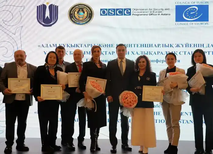 Омбудсмен отметил вклад экспертов в дело обеспечения прав человека (6)