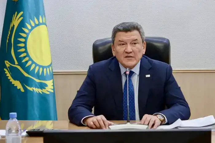 Итоговое заседание акимата: достижения в области иностранных инвестиций и развитие ИИ-экосистемы в регионе Астане