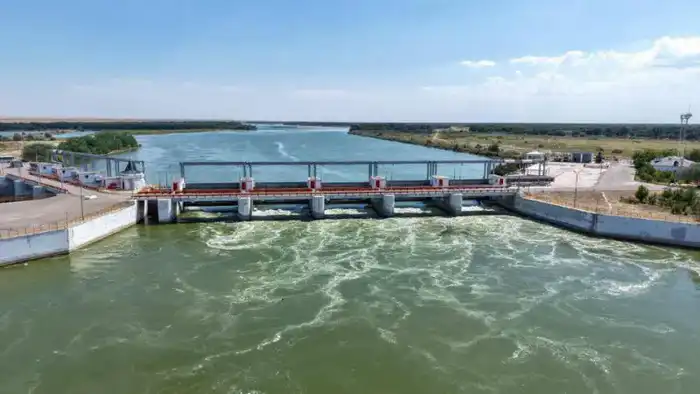 В Казахстане ожидается дефицит воды: три региона столкнутся с нехваткой до 1 миллиарда кубометров, сообщает вице-премьер Канат Бозумбаев на заседании правительства. Астане