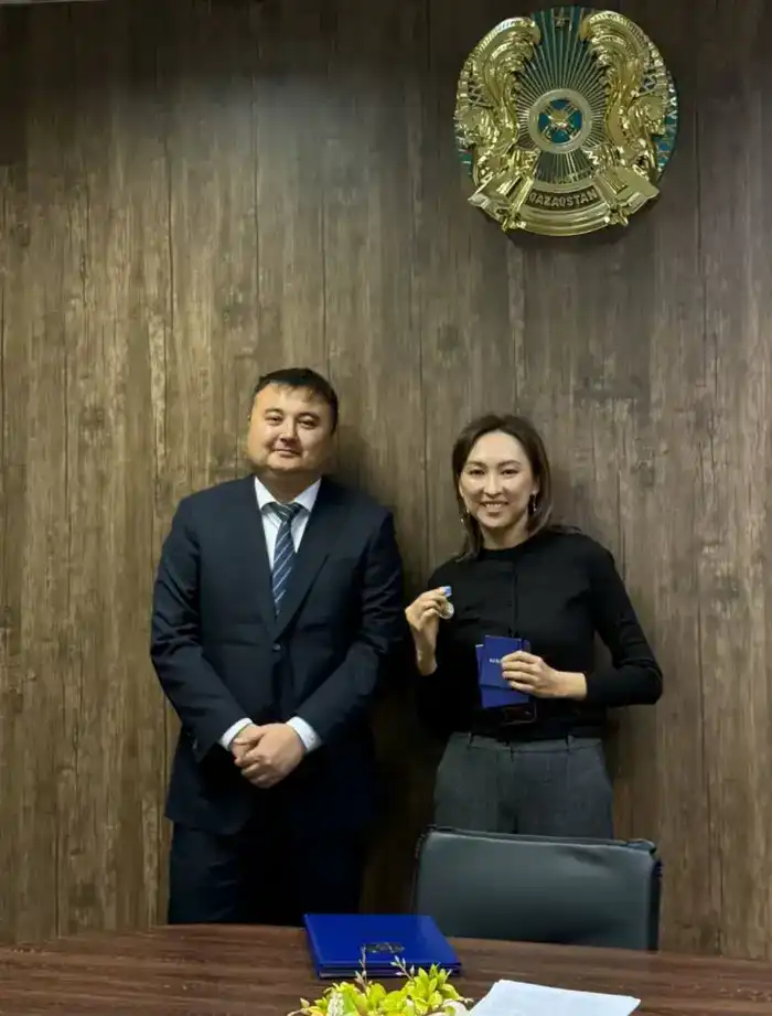 В Комитете наградили сотрудников, принимавших активное участие в реализации проекта «Узынагаш – Отар» (3)