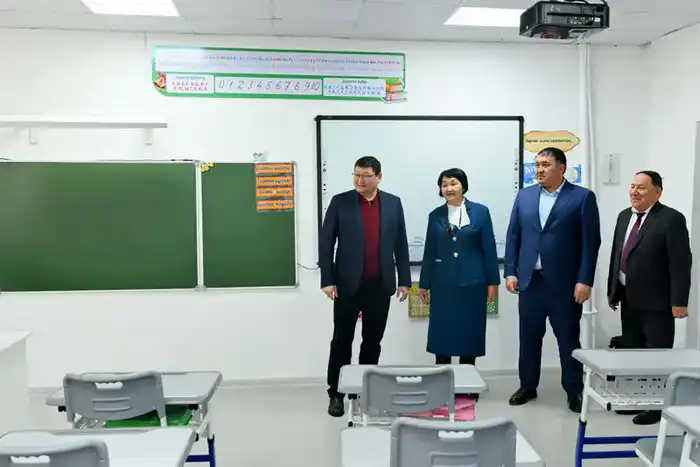 В средней школе Кызылкия в селе Тарлаулы Аягозского района провели капитальный ремонт (3)